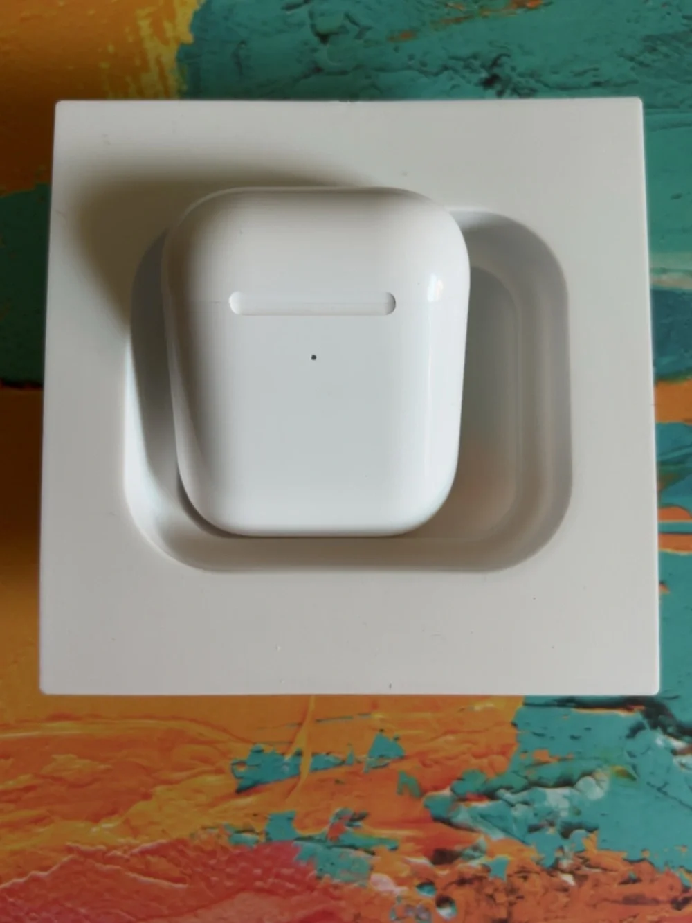 Apple White AirPods gen 2 with Wireless Charging Case